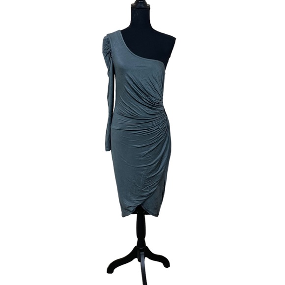 EUC Kardashians Kollection for Bebe Ruched Bodycon One-Shoulder Dress (R) - Picture 1 of 9